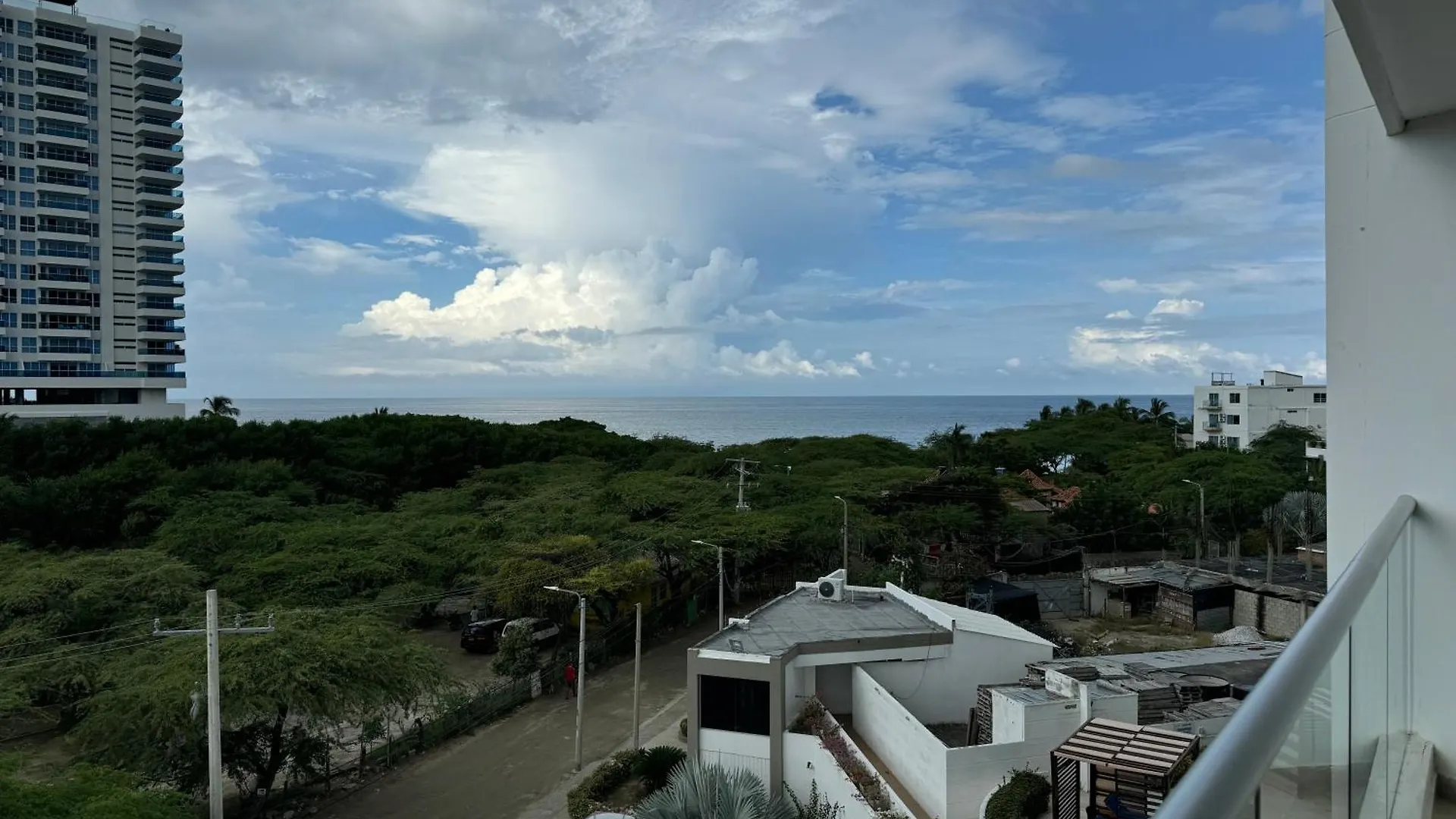 Santa Marta Rodadero Sur Playa Salguero A 200 Mts Del Mar Colombia