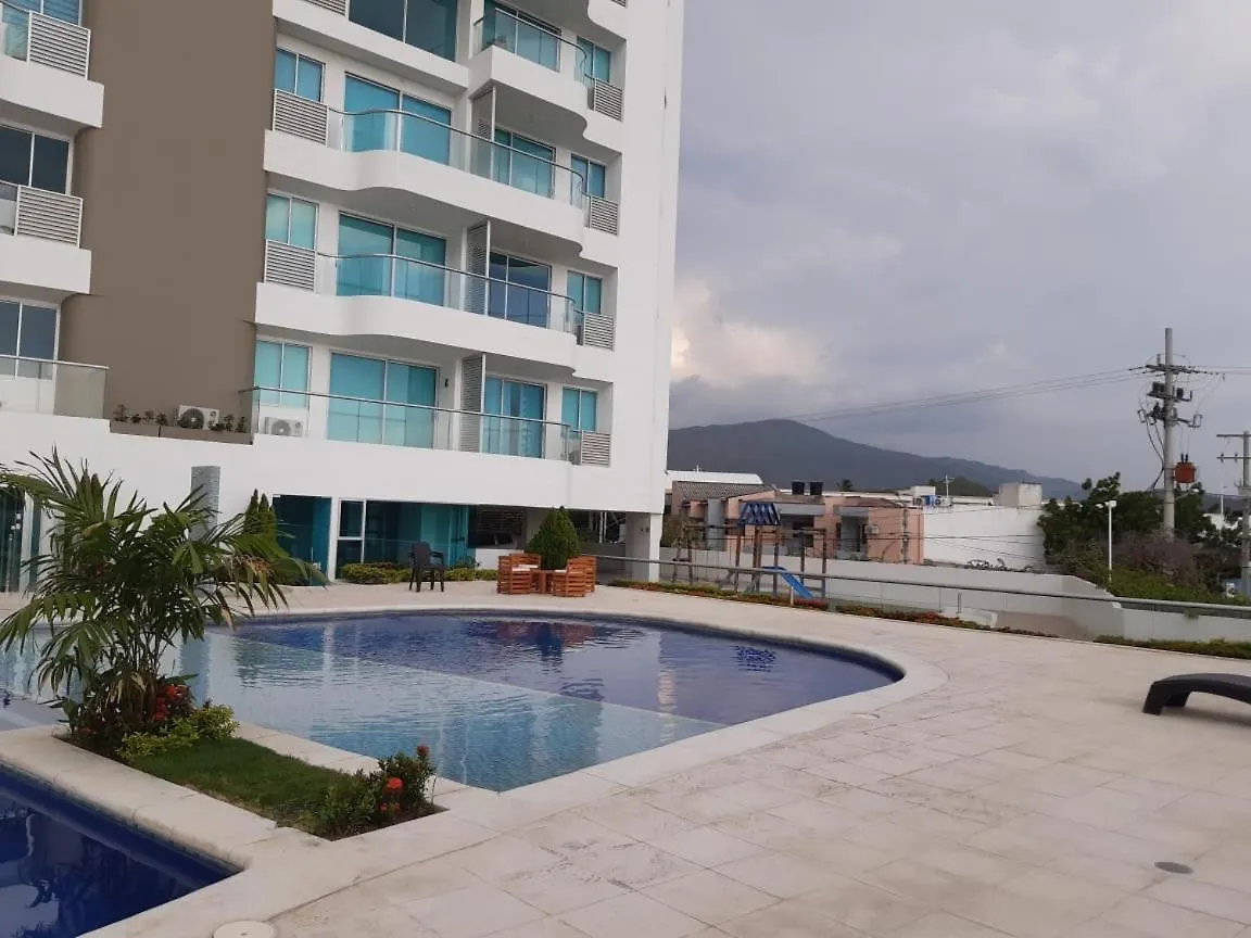 Santa Marta Rodadero Sur Playa Salguero A 200 Mts Del Mar Colombia